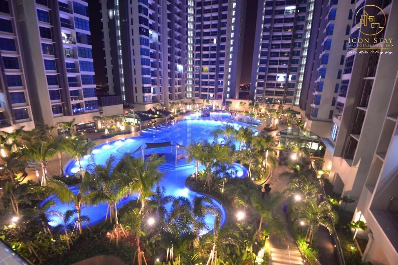 Atlantis Residence Melaka Camelot Beautiful Sea And City View Apartment