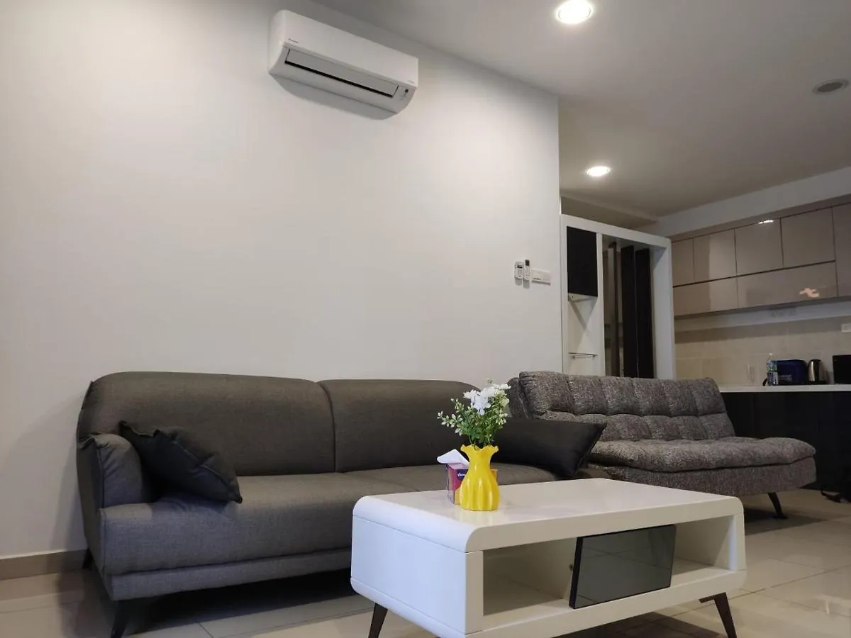 Apartment Atlantis Residence Melaka Camelot Beautiful Sea And City View
