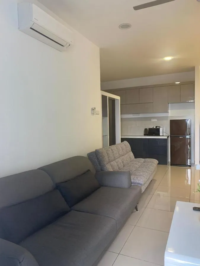 Atlantis Residence Melaka Camelot Beautiful Sea And City View